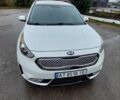 Білий Кіа Niro, об'ємом двигуна 1.58 л та пробігом 182 тис. км за 19200 $, фото 1 на Automoto.ua
