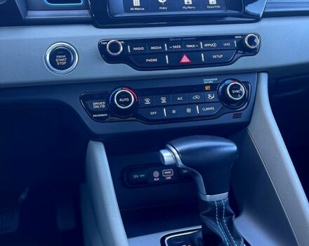 Белый Киа Niro, объемом двигателя 1.6 л и пробегом 104 тыс. км за 18200 $, фото 5 на Automoto.ua