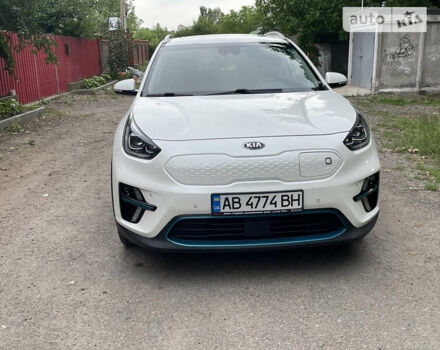 Белый Киа Niro, объемом двигателя 0 л и пробегом 73 тыс. км за 27300 $, фото 8 на Automoto.ua