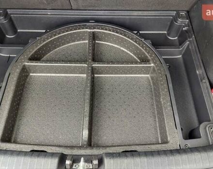 Білий Кіа Niro, об'ємом двигуна 1.58 л та пробігом 182 тис. км за 19200 $, фото 22 на Automoto.ua