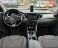 Білий Кіа Niro, об'ємом двигуна 1.58 л та пробігом 134 тис. км за 15999 $, фото 11 на Automoto.ua