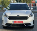 Білий Кіа Niro, об'ємом двигуна 1.6 л та пробігом 164 тис. км за 15500 $, фото 1 на Automoto.ua