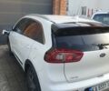 Белый Киа Niro, объемом двигателя 1.58 л и пробегом 62 тыс. км за 20100 $, фото 3 на Automoto.ua