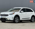 Белый Киа Niro, объемом двигателя 1.58 л и пробегом 77 тыс. км за 19200 $, фото 5 на Automoto.ua