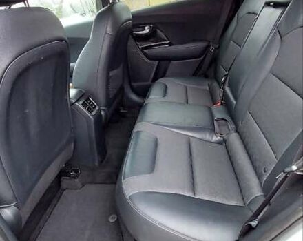 Білий Кіа Niro, об'ємом двигуна 1.58 л та пробігом 182 тис. км за 19200 $, фото 14 на Automoto.ua