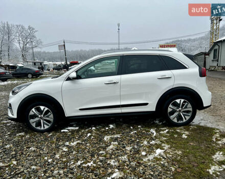 Белый Киа Niro, объемом двигателя 0 л и пробегом 137 тыс. км за 17999 $, фото 15 на Automoto.ua