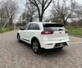 Белый Киа Niro, объемом двигателя 1.6 л и пробегом 184 тыс. км за 15500 $, фото 3 на Automoto.ua