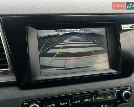 Білий Кіа Niro, об'ємом двигуна 1.58 л та пробігом 134 тис. км за 15999 $, фото 20 на Automoto.ua