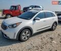 Белый Киа Niro, объемом двигателя 1.58 л и пробегом 160 тыс. км за 3100 $, фото 1 на Automoto.ua