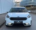 Білий Кіа Niro, об'ємом двигуна 1.6 л та пробігом 101 тис. км за 9000 $, фото 1 на Automoto.ua