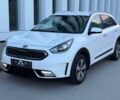 Білий Кіа Niro, об'ємом двигуна 1.6 л та пробігом 101 тис. км за 9000 $, фото 1 на Automoto.ua