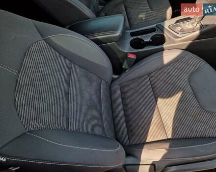 Білий Кіа Niro, об'ємом двигуна 1.58 л та пробігом 165 тис. км за 13500 $, фото 19 на Automoto.ua