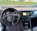Білий Кіа Niro, об'ємом двигуна 1.6 л та пробігом 101 тис. км за 9000 $, фото 15 на Automoto.ua