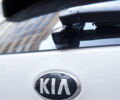 Белый Киа Niro, объемом двигателя 1.58 л и пробегом 325 тыс. км за 13000 $, фото 5 на Automoto.ua