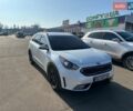 Белый Киа Niro, объемом двигателя 1.58 л и пробегом 120 тыс. км за 16300 $, фото 1 на Automoto.ua