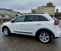 Білий Кіа Niro, об'ємом двигуна 1.58 л та пробігом 182 тис. км за 19200 $, фото 3 на Automoto.ua
