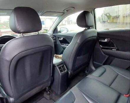 Білий Кіа Niro, об'ємом двигуна 1.58 л та пробігом 182 тис. км за 19200 $, фото 13 на Automoto.ua