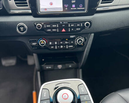 Белый Киа Niro, объемом двигателя 0 л и пробегом 137 тыс. км за 17999 $, фото 42 на Automoto.ua