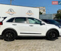 Білий Кіа Niro, об'ємом двигуна 0 л та пробігом 68 тис. км за 18850 $, фото 5 на Automoto.ua