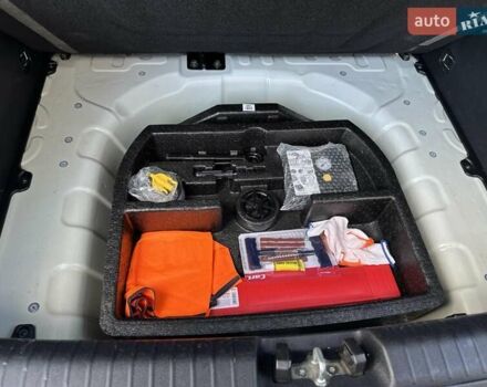 Белый Киа Niro, объемом двигателя 0 л и пробегом 145 тыс. км за 19700 $, фото 19 на Automoto.ua