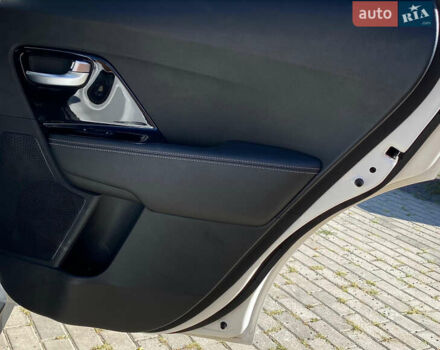 Белый Киа Niro, объемом двигателя 0 л и пробегом 70 тыс. км за 18850 $, фото 25 на Automoto.ua