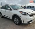 Киа Niro 2019 в Львове на Automoto.ua Белый Киа Niro, объемом двигателя 1.58 л и пробегом 86 тыс. км за 3500 $, фото 3 на Automoto.ua