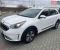 Белый Киа Niro, объемом двигателя 1.58 л и пробегом 125 тыс. км за 16000 $, фото 1 на Automoto.ua