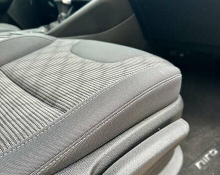 Белый Киа Niro, объемом двигателя 1.6 л и пробегом 213 тыс. км за 16500 $, фото 31 на Automoto.ua