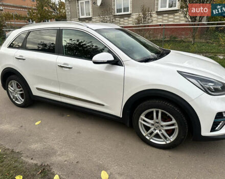 Киа Niro 2019 в Луцке на Automoto.ua Белый Киа Niro, объемом двигателя 0 л и пробегом 176 тыс. км за 15900 $, фото 6 на Automoto.ua