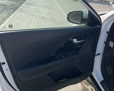 Белый Киа Niro, объемом двигателя 0 л и пробегом 143 тыс. км за 16900 $, фото 25 на Automoto.ua