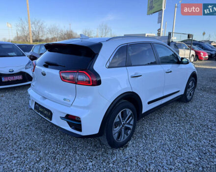Белый Киа Niro, объемом двигателя 0 л и пробегом 210 тыс. км за 15900 $, фото 15 на Automoto.ua