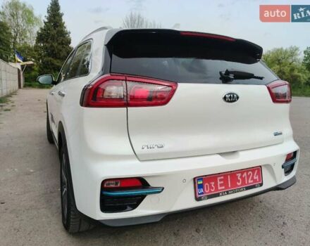 Білий Кіа Niro, об'ємом двигуна 0 л та пробігом 137 тис. км за 19990 $, фото 8 на Automoto.ua