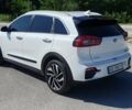 Белый Киа Niro, объемом двигателя 0 л и пробегом 199 тыс. км за 20000 $, фото 5 на Automoto.ua