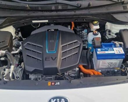Киа Niro 2019 в Дубно на Automoto.ua Белый Киа Niro, объемом двигателя 0 л и пробегом 173 тыс. км за 17400 $, фото 8 на Automoto.ua