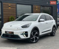 Белый Киа Niro, объемом двигателя 0 л и пробегом 118 тыс. км за 18800 $, фото 1 на Automoto.ua