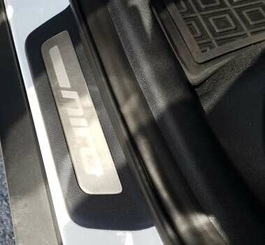 Белый Киа Niro, объемом двигателя 0 л и пробегом 199 тыс. км за 20000 $, фото 46 на Automoto.ua