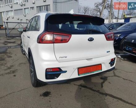 Белый Киа Niro, объемом двигателя 0 л и пробегом 105 тыс. км за 17555 $, фото 5 на Automoto.ua