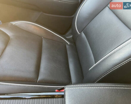 Білий Кіа Niro, об'ємом двигуна 0 л та пробігом 70 тис. км за 18600 $, фото 10 на Automoto.ua