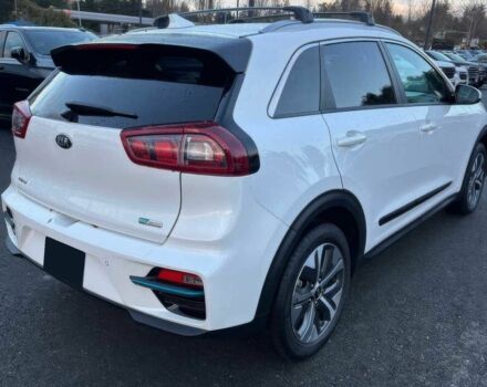 Білий Кіа Niro, об'ємом двигуна 0 л та пробігом 31 тис. км за 13900 $, фото 6 на Automoto.ua