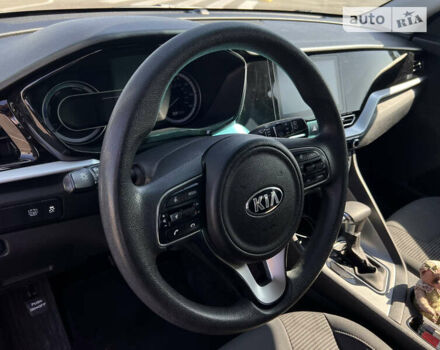 Киа Niro 2019 в Киеве на Automoto.ua Белый Киа Niro, объемом двигателя 1.59 л и пробегом 51 тыс. км за 19500 $, фото 11 на Automoto.ua