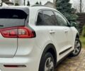 Белый Киа Niro, объемом двигателя 1.6 л и пробегом 213 тыс. км за 16500 $, фото 21 на Automoto.ua