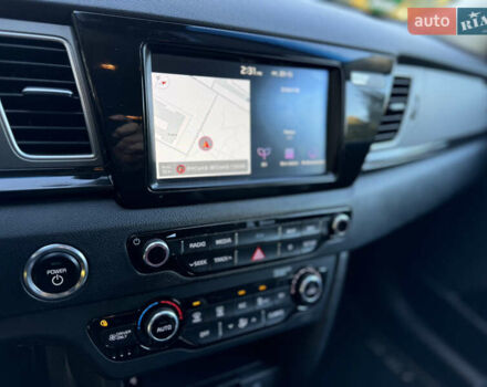 Белый Киа Niro, объемом двигателя 0 л и пробегом 147 тыс. км за 18500 $, фото 27 на Automoto.ua