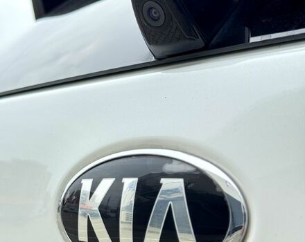 Киа Niro 2019 в Хмельницком на Automoto.ua Белый Киа Niro, объемом двигателя 1.6 л и пробегом 325 тыс. км за 13600 $, фото 8 на Automoto.ua