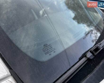 Білий Кіа Niro, об'ємом двигуна 1.58 л та пробігом 97 тис. км за 8900 $, фото 14 на Automoto.ua
