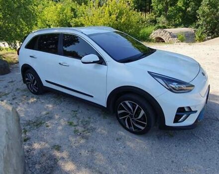 Белый Киа Niro, объемом двигателя 0 л и пробегом 199 тыс. км за 20000 $, фото 21 на Automoto.ua