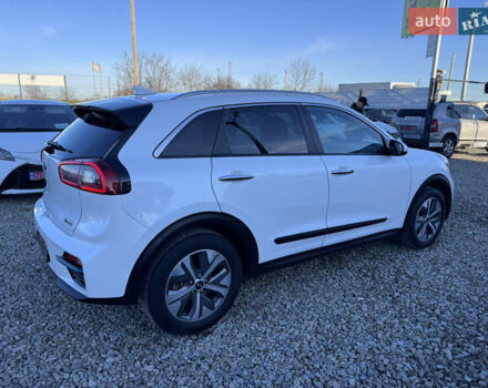 Белый Киа Niro, объемом двигателя 0 л и пробегом 210 тыс. км за 15900 $, фото 16 на Automoto.ua