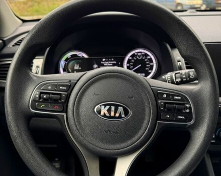 Киа Niro 2019 в Хмельницком на Automoto.ua Белый Киа Niro, объемом двигателя 1.6 л и пробегом 325 тыс. км за 13600 $, фото 9 на Automoto.ua