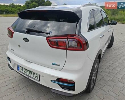 Белый Киа Niro, объемом двигателя 0 л и пробегом 162 тыс. км за 17300 $, фото 26 на Automoto.ua