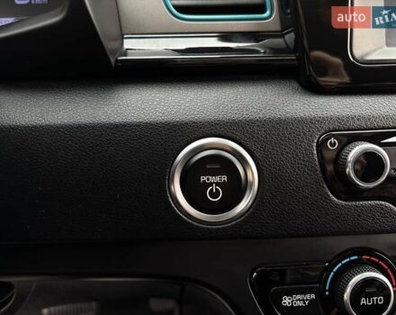 Белый Киа Niro, объемом двигателя 0 л и пробегом 100 тыс. км за 18999 $, фото 46 на Automoto.ua