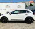 Белый Киа Niro, объемом двигателя 0 л и пробегом 68 тыс. км за 18850 $, фото 6 на Automoto.ua
